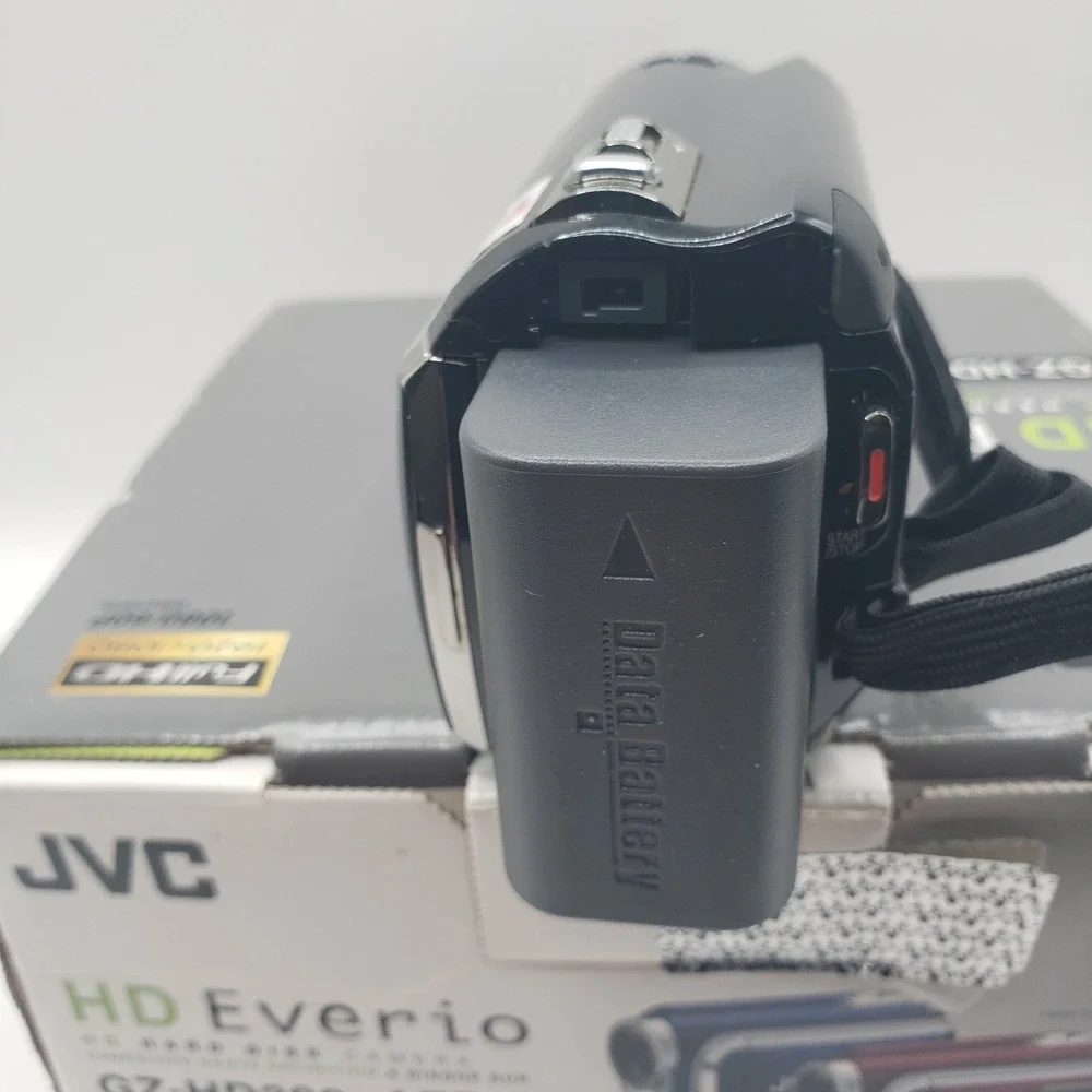 JVC Everio GZ-HD300 HD Camcorder HDD High Definition Digital Video Camera Black